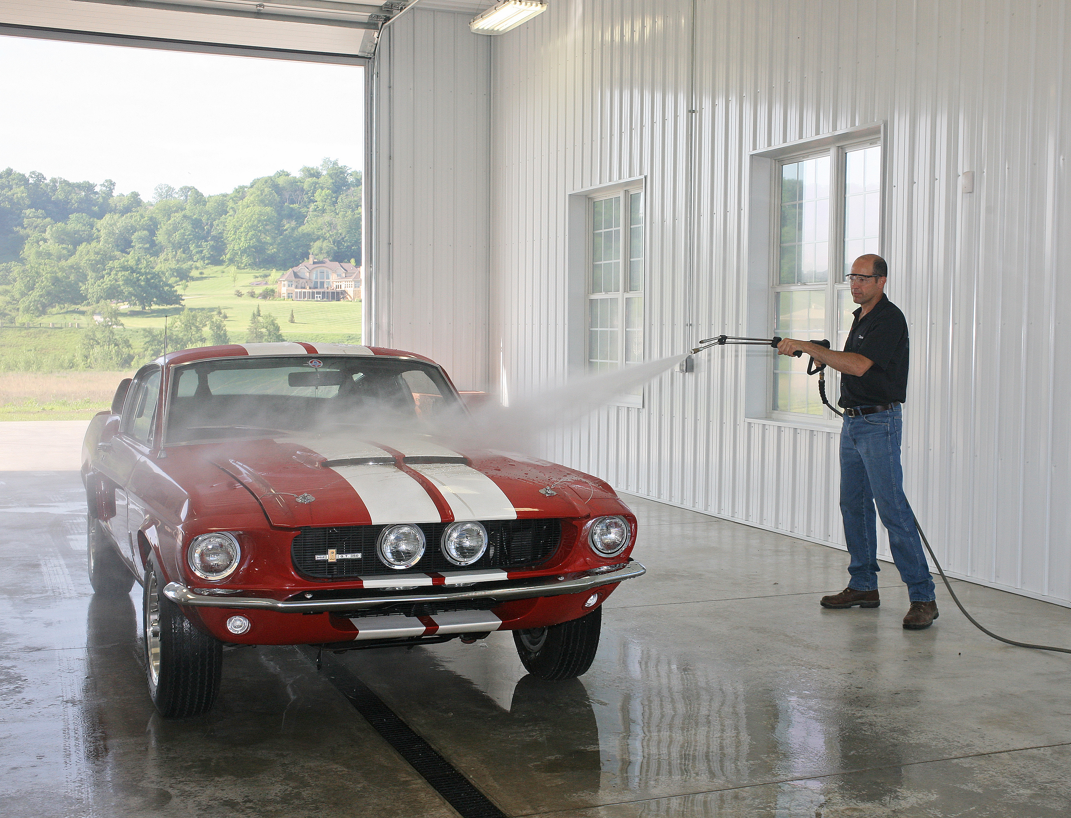 How Commercial Ruthless Cleaning Removes Grime and dirt With Only Water?