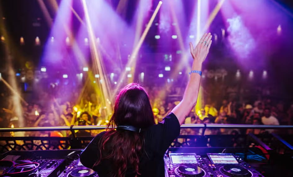 Turning Ordinary Events into Extraordinary Experiences with Gold Coast DJ Entertainment