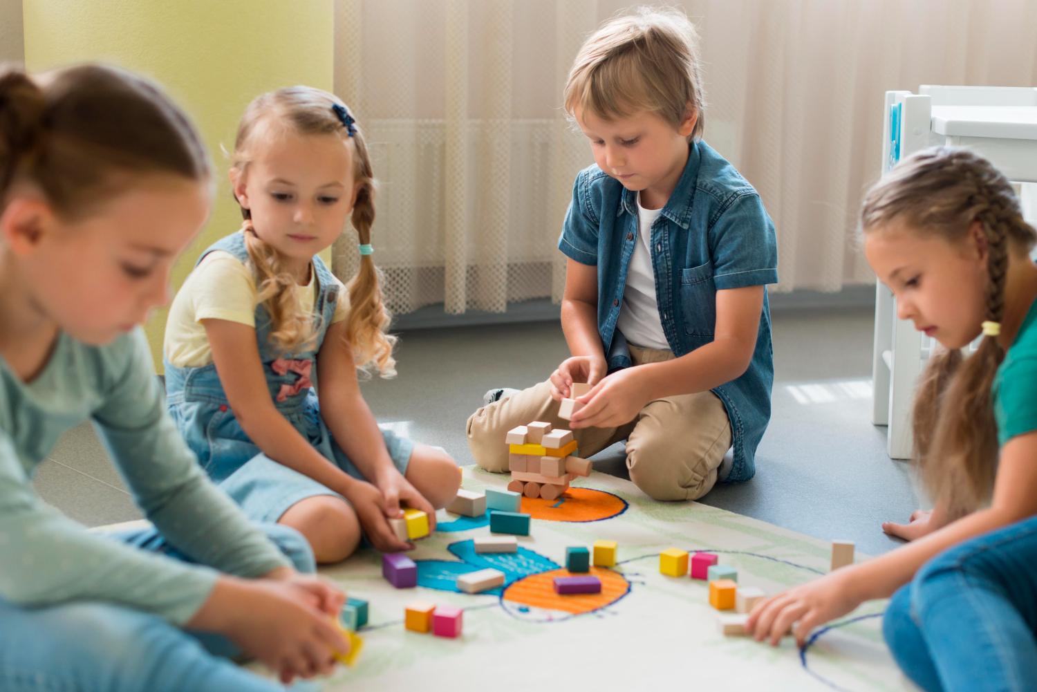 How Daycare Centres Gold Coast Help Children Learn and Socialize